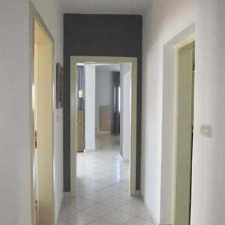 Family Vinja - Privat Garden - Whirlpool Apartment