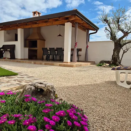 Appartamento Vinja - Privat Garden - Whirlpool *