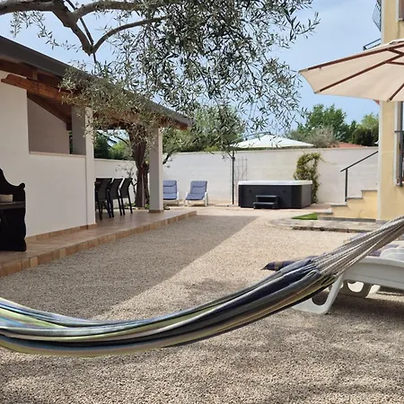 Vinja - Privat Garden - Whirlpool * Poreč