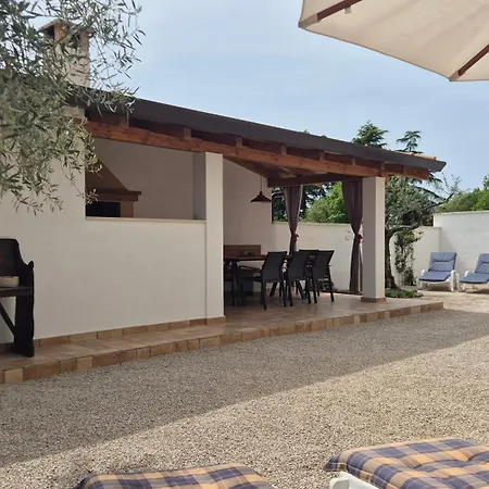 Apartment Family Vinja - Privat Garden - Whirlpool