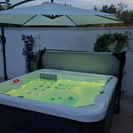 Family Vinja - Privat Garden - Whirlpool * Porec