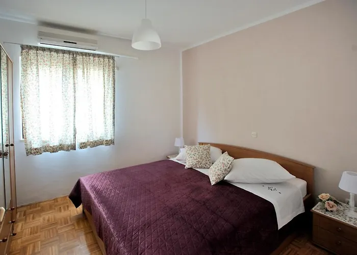 Family Vinja - Privat Garden - Whirlpool Daire *