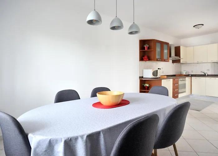 Daire Family Vinja - Privat Garden - Whirlpool Poreč