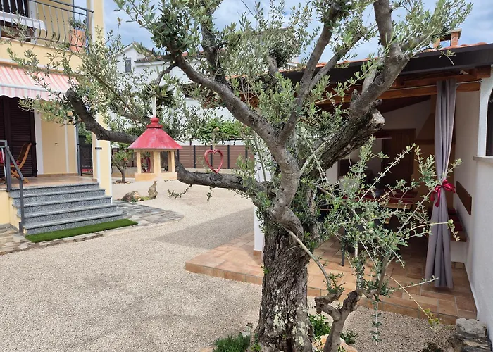 Διαμέρισμα Family Vinja - Privat Garden - Whirlpool Πόρετς