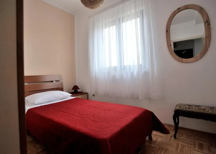 Family Vinja - Privat Garden - Whirlpool *