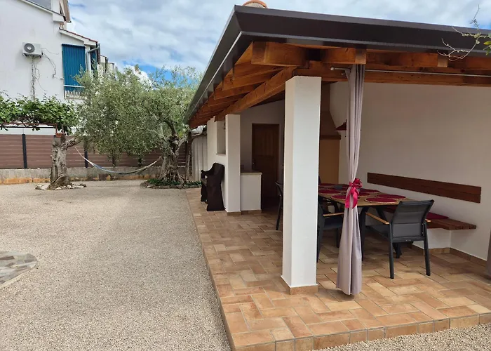 Family Vinja - Privat Garden - Whirlpool Porec